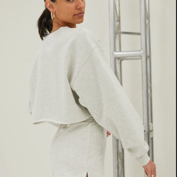 Tna COZYAF Boyfriend Cropped Sweatshirt NWOT - Picture 4 of 7